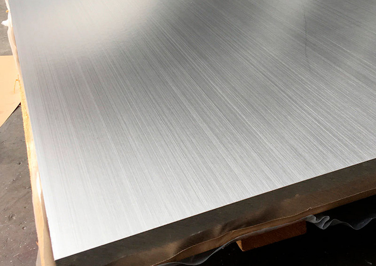 Алюминиевый лист 5.5х1200х2000 А7